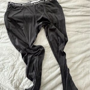 Juicy velour black sweatpants. Size large.